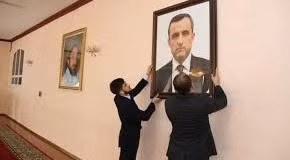 Amrullah Saleh từng là thành viên của Liên minh phương Bắc chống Taliban trong cuộc nội chiến tại Afghanistan sau khi Tổng thống Afghanistan khi đó là Mohammed Najibullah bị lật đổ năm 1992.