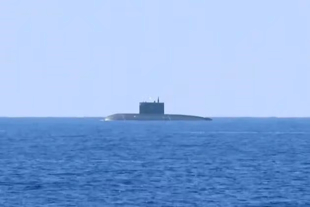 Cần lưu ý rằng ngoài các tàu chiến và tàu ngầm của Hải quân Nga, Lực lượng Hàng không Vũ trụ Nga cũng đang tham gia cuộc tập trận tại biển Địa Trung Hải, họ triển khai nhiều phương tiện tác chiến rất mạnh.