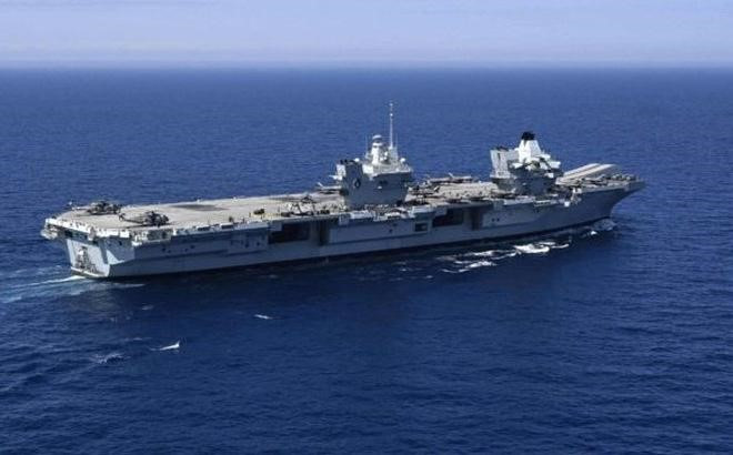 Báo chí Nga cho biết, bất chấp NATO nỗ lực theo dõi chuyển động của tàu ngầm Nga, hiện tại biên đội tàu ngầm diesel-điện của nước này đang tập trận ở phía Đông Biển Địa Trung Hải, gần sát nhóm tác chiến do tàu sân bay Anh dẫn đầu vẫn chưa bị phát hiện.