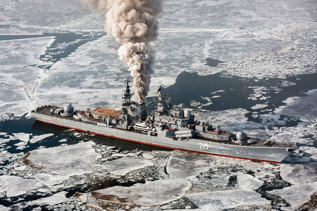 Truyền thông phương Tây còn hài hước cho rằng, nên cấm các tàu chiến Nga hoạt động vì mục đích... bảo vệ môi trường.