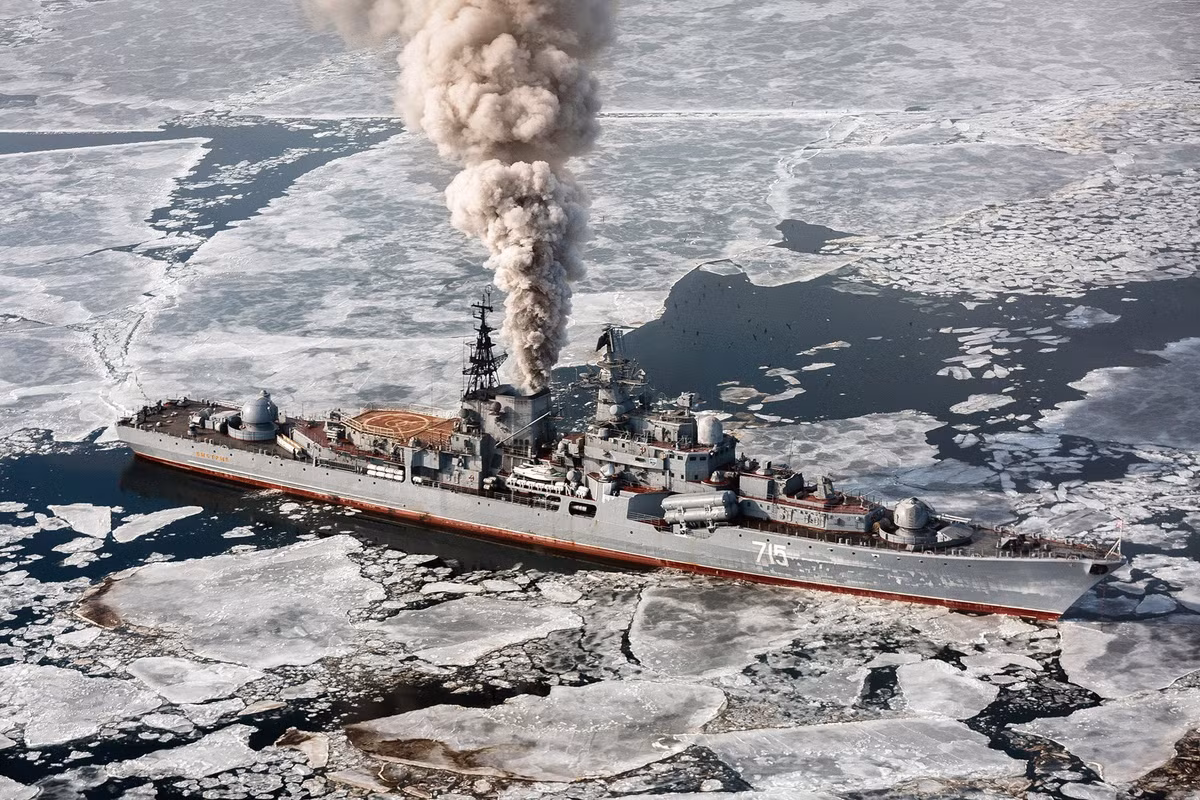 Truyền thông phương Tây còn hài hước cho rằng, nên cấm các tàu chiến Nga hoạt động vì mục đích... bảo vệ môi trường.