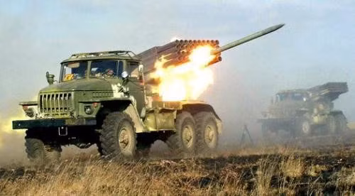 Pháo phản lực này rất hiệu quả trong việc chống lại các mục tiêu phân bố trong một khu vực như nơi tập trung quân và phương tiện hoặc sân bay đối phương. Một khẩu đội BM-21 Grad có thể tạo ra một vùng hủy diệt lên tới 1 ha.