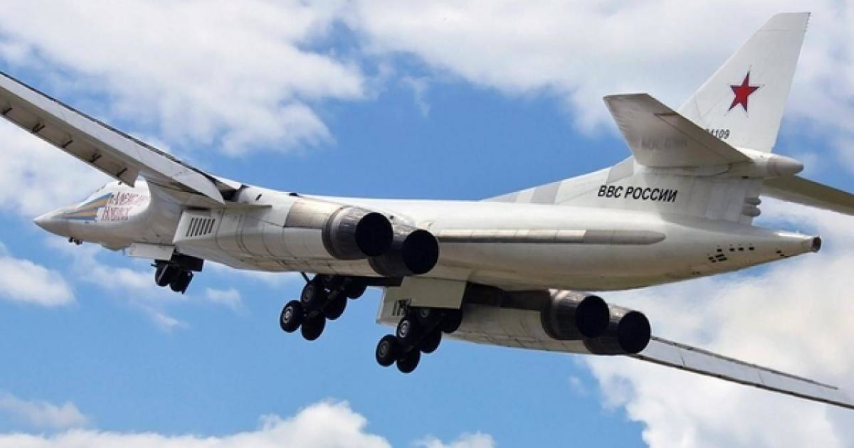 Có ý kiến cho rằng bằng cách này, Nga muốn đáp trả những hành động của Hải quân và Không quân Mỹ ở Biển Đen và Baltic, khi gần như bất lực trong việc ngăn chặn đối phương đưa lực lượng vào những địa bàn mang ý nghĩa chiến lược.