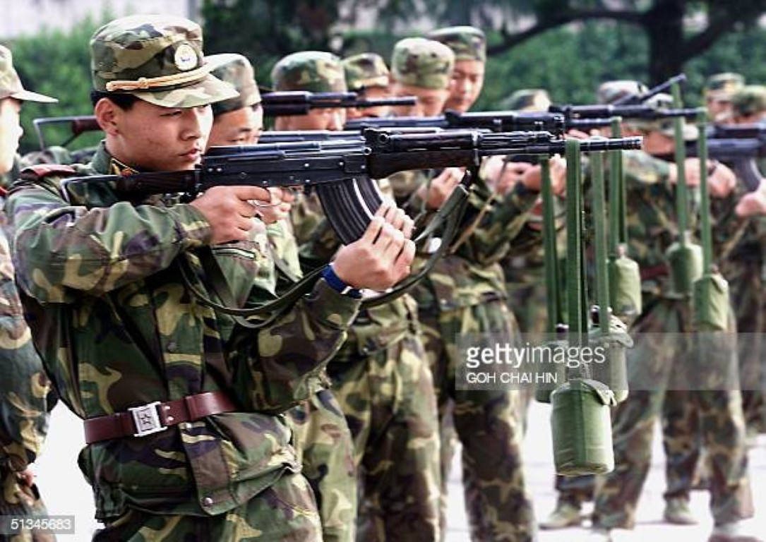 Tuy nhiên những thanh niên trí thức học vấn cao, vẫn luôn là niềm khao khát tột cùng của quân đội nước này. Với mục tiêu tiến lên hiện đại và trang bị nhiều loại vũ khí tiên tiến trong tương lai, quân đội Trung Quốc cần nhiều hơn nữa những người có trình độ cao, để vận hành và sử dụng các loại vũ khí tương lai.