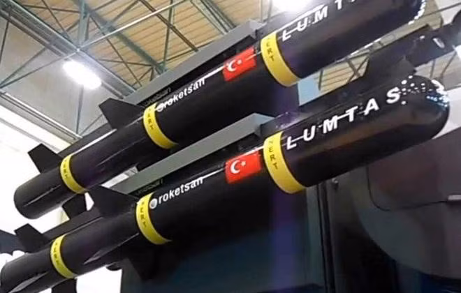 L-UMTAS có chiều dài 175cm, đường kính 160mm, trọng lượng 37,5kg. Phạm vi tấn công từ 500 tới 8.000m.