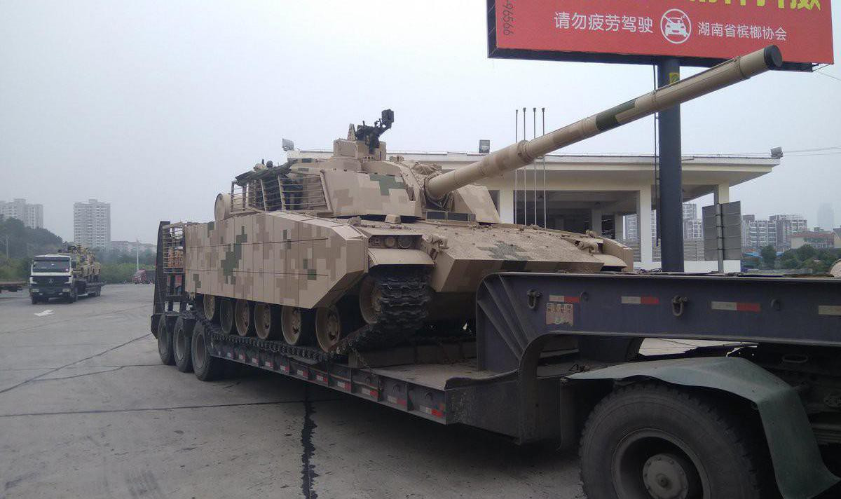 So với xe tăng chủ lực Type 96 và Type 99 của PLA, xe tăng Type 15 có trọng lượng nhẹ hơn và cơ động tốt hơn ở những khu vực có độ cao lớn với lượng oxy thấp, phù hợp cho hoạt động tác chiến trên cao nguyên.