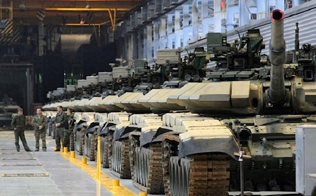 Ngoài ra các nhà máy còn đang chạy hết công suất nhằm nhanh chóng hoàn thành hợp đồng nâng cấp, hiện đại hóa những cỗ chiến xa chế tạo từ thời Liên Xô đang nằm trong tình trạng bảo quản.