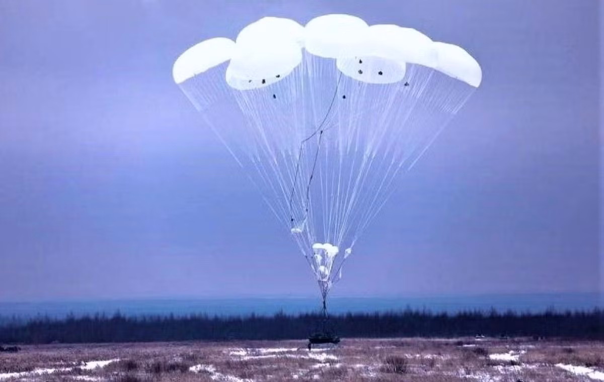 Cối 2S42 Lotos sẽ thay thế 2S9 Nona-S , 2S9-1 Sviristelka và 2S9- cũ hơn cũng như hệ thống cối 1M Nona-SM hiện đang phục vụ trong quân đội Nga.