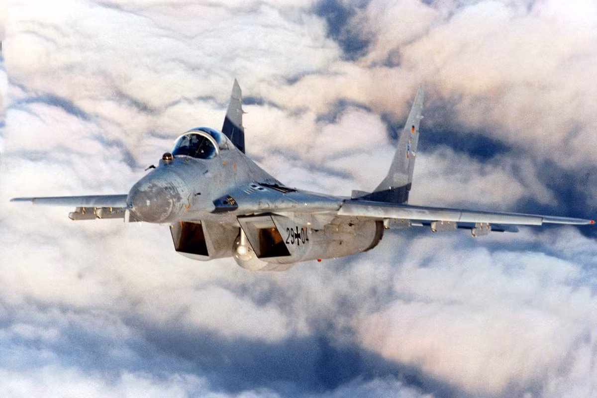 Các nguồn thạo tin từ Ukraine khẳng định ngân sách quốc phòng của nước này chỉ đủ để nâng cấp dàn chiến đấu cơ MiG-29 lên chuẩn mới và các tiêm kích này sẽ tiếp tục phục vụ cho tới năm 2035. Nguồn ảnh: Avia.