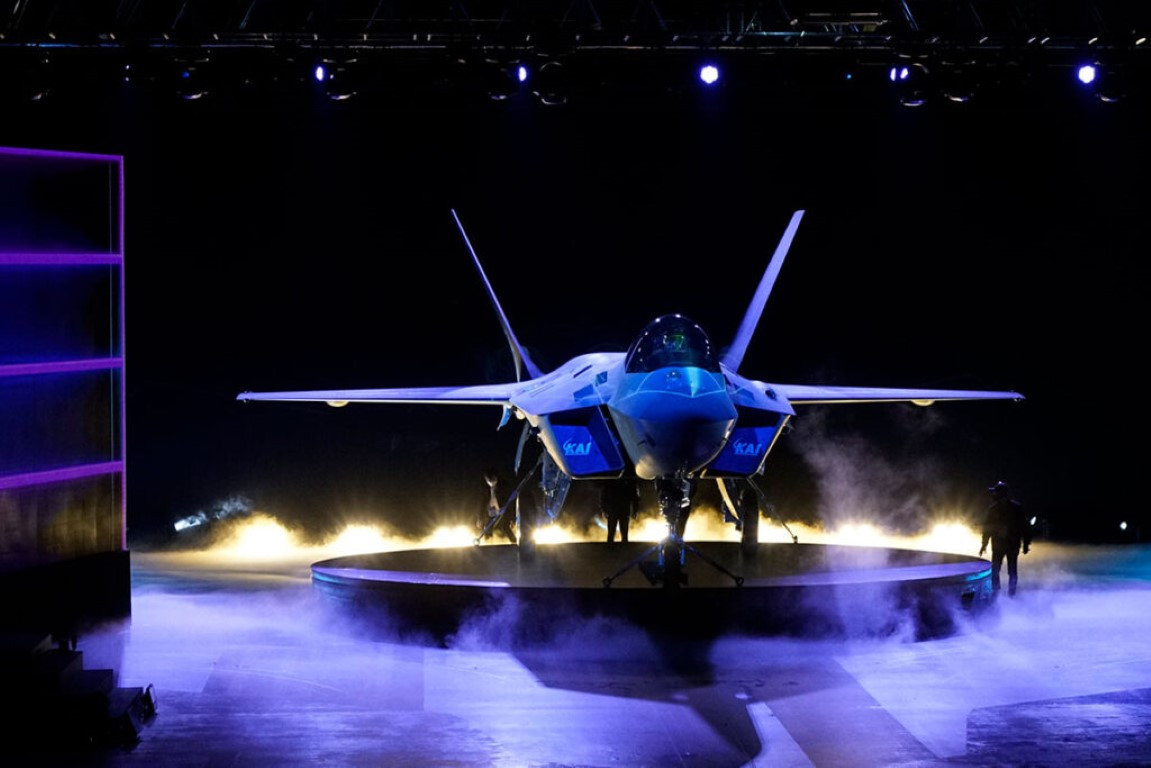 Cho tới năm 2026, Hàn Quốc kỳ vọng loại tiêm kích hiện đại này sẽ có thể được sản xuất hàng loạt, giúp tăng cường sức mạnh cho lực lượng không quân của Seoul.