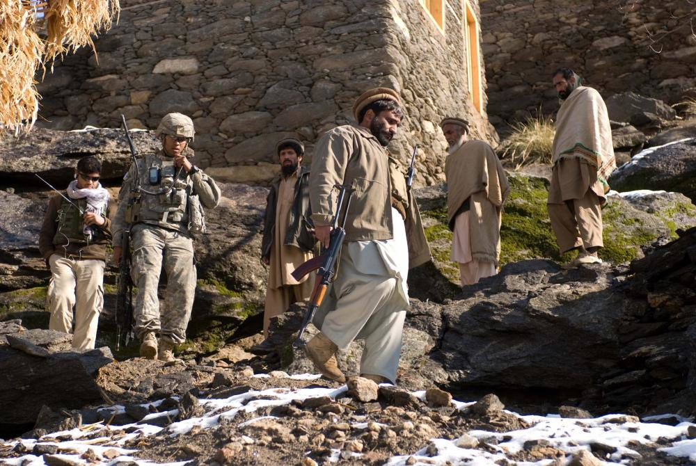 Cách đây ít giờ đồng hồ, truyền thông Nga cũng khẳng định quân đội nước này đang hỗ trợ quân kháng chiến Afghanistan vũ khí và đạn dược, để có thêm nguồn lực đối đầu với Taliban.