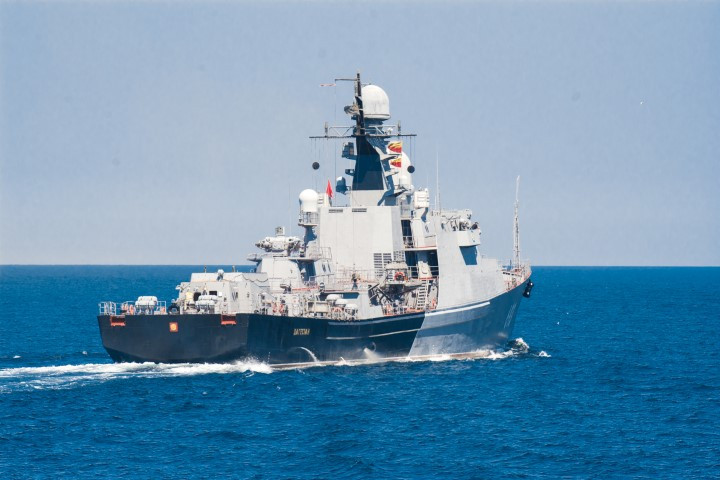 Cụ thể, với việc được trang bị tới 16 giếng phóng tên lửa thẳng đứng ở một vài phiên bản đặc biệt, các tàu Gepard có sức chiến đấu gần như ngang ngửa với khinh hạm Đô đốc Grigorovich - vốn chỉ có trang bị 8 ống phóng.