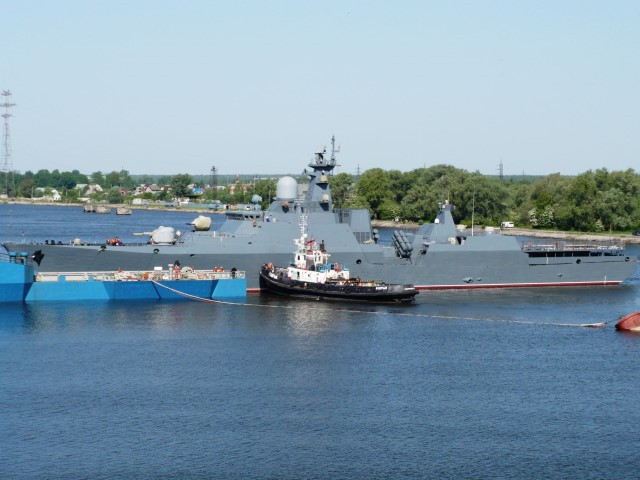 Tuy nhiên nếu xét về mặt trang bị vũ khí - đặc biệt là ở phiên bản Gepard 3.9 có trang bị giếng phóng thẳng đứng, sức mạnh tác chiến của các tàu Gepard lại ngang ngửa với một vài khu trục hạm loại nhỏ.