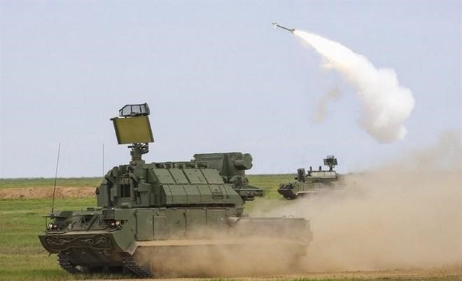 Tor-M2U sẽ là vòng phòng thủ tiếp theo sau khi các hệ thống tên lửa tầm xa và trung không thể tiêu diệt mục tiêu.