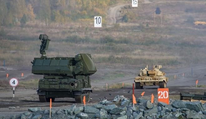 Nhờ khả năng mới, Tor-M2U có khả năng tạo ô phòng không hữu hiệu, bảo vệ các phương tiện di chuyển trên mặt đất trước các đòn tấn công của đối phương.