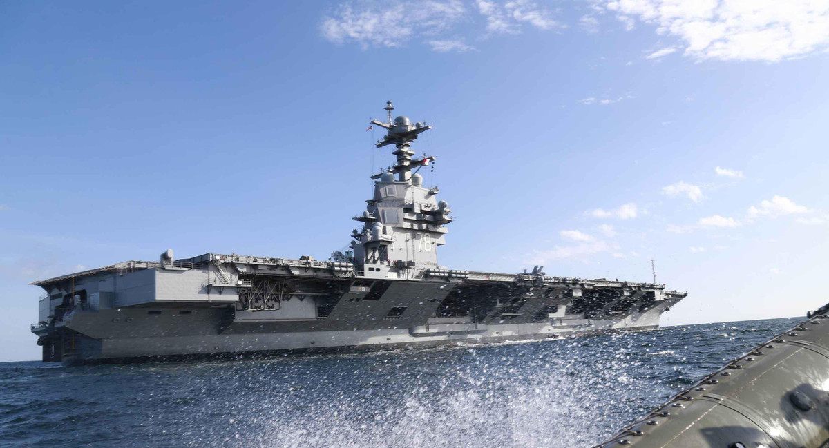 Theo báo cáo của Behler, trong 11 cuộc thử nghiệm trên biển trong giai đoạn tháng 11/2019-9/2020, tiêm kích trên tàu sân bay USS Gerald R. Ford cất hạ cánh 3.975 lần.