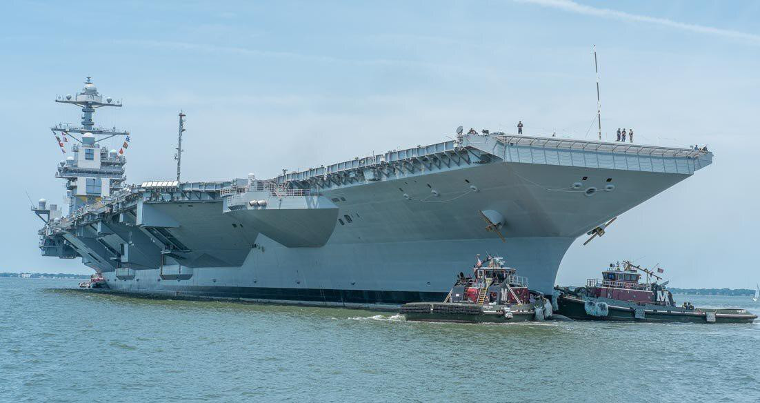 Thiết kế máy phóng điện từ hiệu quả, kinh tế hơn so với máy phóng hơi nước giúp chiếc tàu này có thể cùng lúc tung ra nhiều đợt tiêm kích để tấn công đối phương.