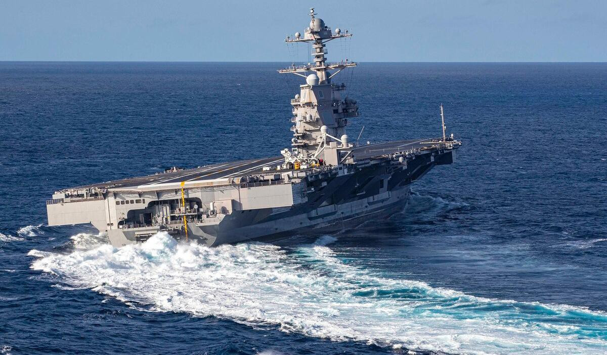 Ngày 9/11/2013, hải quân Mỹ đã chính thức làm lễ hạ thủy và đặt tên cho siêu tàu sân bay đầu tiên CVN-78 USS Gerald Ford thuộc lớp Ford.