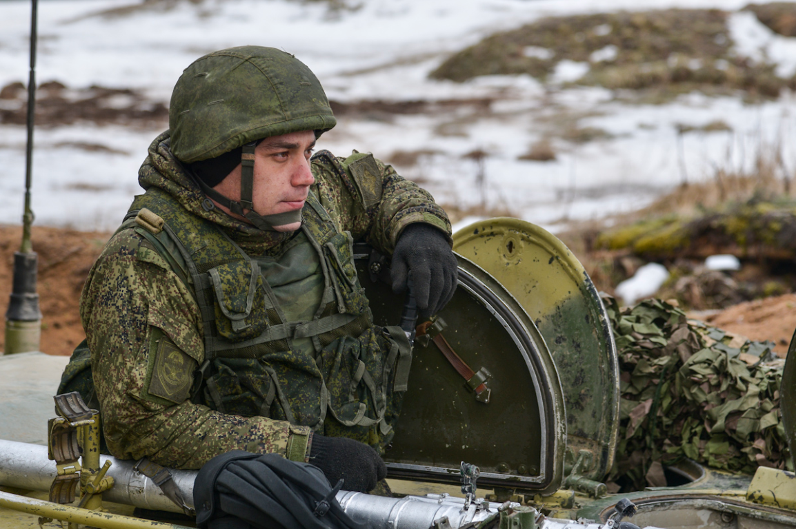 Nếu xét một cách sòng phẳng, Belarus sẽ không thể đủ tiềm lực và quân số để có thể đối đầu với quân đội NATO trong một cuộc chiến tranh tổng lực. Tuy nhiên trên thực tế, Nga luôn song hành cùng quốc gia này.