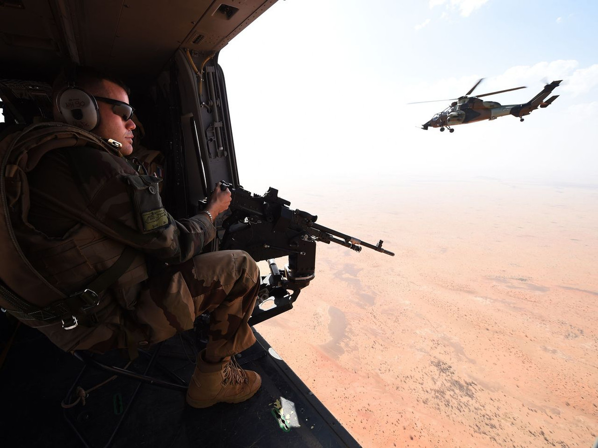 Tính từ tháng 1/2013 - thời điểm Pháp tiến hành can thiệp quân sự vào Mali, đã có 50 lính Pháp hy sinh. Nguồn ảnh: TA.