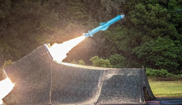 Cơ chế dẫn đường bắn hệ thống GPS cộng với quán tính giúp cho tên lửa có độ chính xác khá cao.