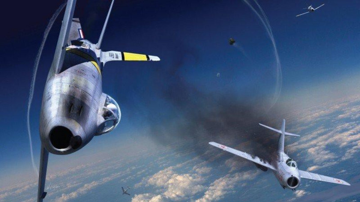 North American F-86 Sabre là một máy bay chiến đấu có tốc độ cận âm được chế tạo cho Không quân Mỹ. Chiếc F-86 được phát triển trong sau Thế Chiến II. Đây là một trong những máy bay tiêm kích phản lực được các nước phương Tây sản xuất với số lượng nhiều nhất trong thời kỳ Chiến tranh lạnh.