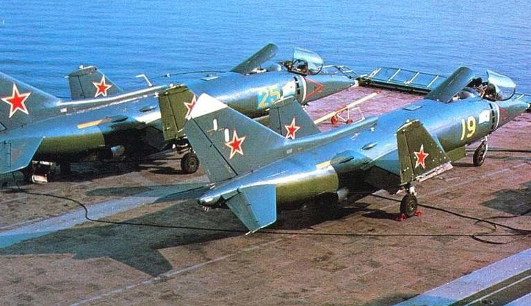Sau khi Liên Xô tan rã, Yak-38 được chia cho Nga và Ukraine, tuy nhiên chỉ thời gian ngắn sau chúng đều bị loại biên do không đạt được hiệu năng tác chiến như mong đợi.