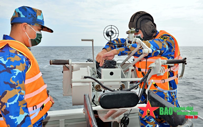 Năm nay cũng là năm đầu tiên, tàu chiến của Hải quân Việt Nam tham gia nội dung thi đấu Cup Biển tại Army Games.