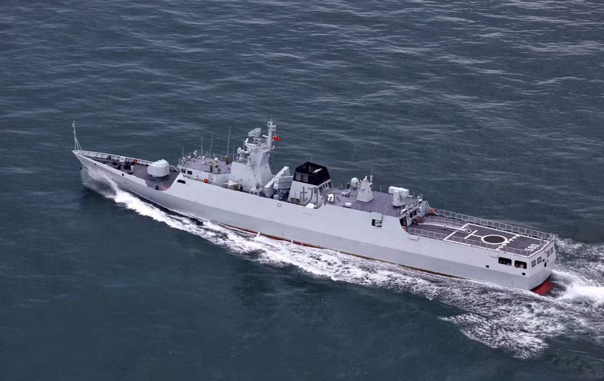 Cụ thể, trong năm 2020 hải quân Trung Quốc đã đưa 15 tàu hộ vệ hạm Type 056 vào biên chế. Ngày 10/1/2020, hai chiếc tàu chiến hộ vệ Type 056 của lực lượng Hải quân Trung Quốc được nhập biên vào hạm đội Nam Hải của nước này. Nguồn ảnh: Sina.