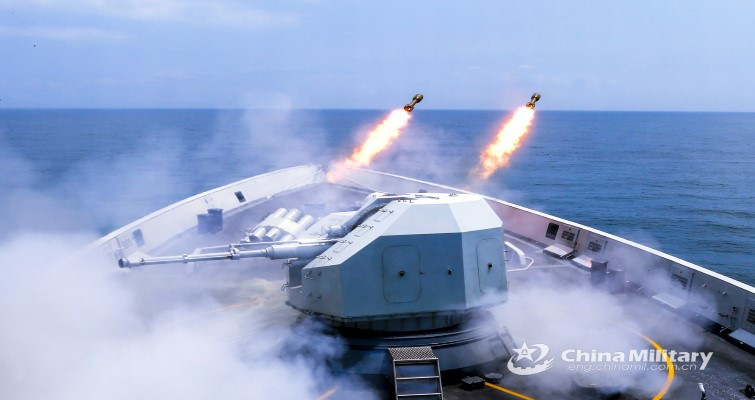 Thẳng thắn mà nói, mọi học thuyết tác chiến trên biển của Trung Quốc hiện tại, cũng chỉ dừng lại ở mức độ lý thuyết, chưa được kiểm chứng. Hoặc "thực tế" hơn, Trung Quốc có thể vung tiền, để mua tin tình báo về cách tác chiến hải quân từ nước ngoài.