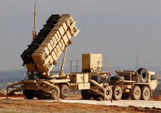 Không chỉ có vậy, nếu thiếu Patriot hay THAAD, thủ đô Riyadh còn phải đối diện nguy cơ cực lớn từ những đợt oanh kích bằng tên lửa đạn đạo của phiến quân Houthi tại Yemen.
