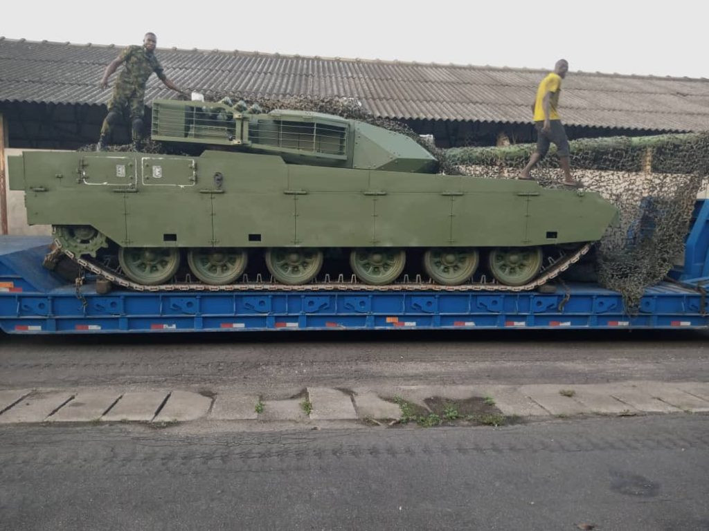 Nigeria đã nhận những chiếc xe tăng chủ lực VT4 cuối cùng từ Trung Quốc vào hồi tháng tư năm 2020 vừa rồi. Đây cũng là quốc gia thứ hai trên thế giới nhận xe tăng VT4 mua từ Trung Quốc.