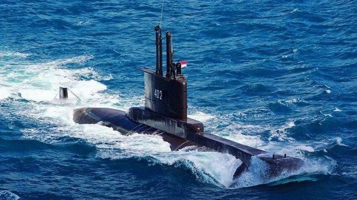Sự việc tàu ngầm KRI Nanggala-402 mất tích được phát hiện sau khi tàu ngầm này dừng báo cáo về sở chỉ huy theo như lịch trình ban đầu.