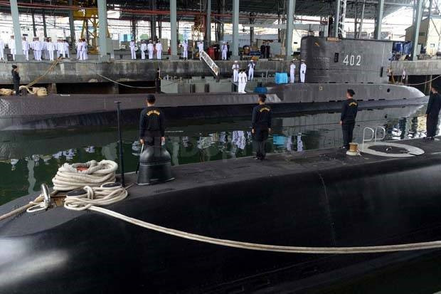 Để rút ngắn thời gian tìm kiếm tàu ngầm Nanggala, Hải quân Indonesia và chính phủ nước này đã kêu gọi sự trợ giúp từ Singapore và Australia.