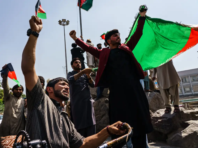 Cách đây ít ngày, đã có nhiều thông tin về việc quân kháng chiến Afghanistan liên lạc với chính phủ Nga và đề nghị giúp đỡ. Nếu nhận được sự giúp đỡ từ quốc tế, rất có thể lực lượng Liên minh Phương Bắc, sẽ có thêm nhiều nguồn lực, để kéo dài cuộc chiến với Taliban. Nguồn ảnh: Vance.