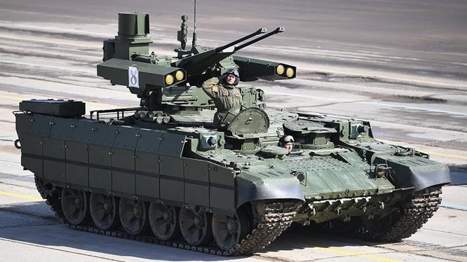 "Phương tiện chiến đấu đã thể hiện rất tốt ở Syria. Quyết định thử nghiệm Terminator hiện đại hóa trong điều kiện chiến đấu thực tế đã chỉ ra mức độ hiệu quả của nó trong quá trình thực hiện các cuộc tấn công", chuyên gia Knutov nhận xét.