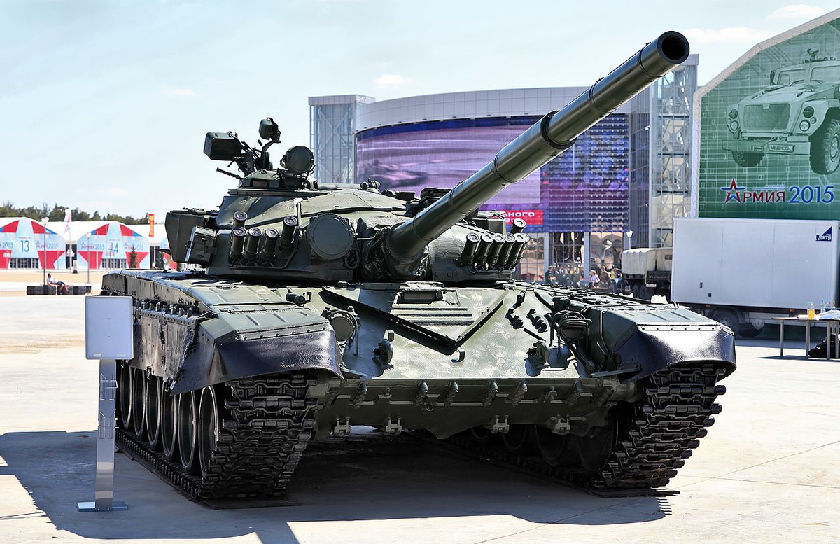 Các loại xe tăng hiện đại còn lại của Ukraine, trong đó có T-80 và T-84, lại không được đưa tới chiến trường Donbass để tham gia chiến đấu.