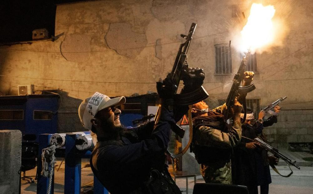 Rõ ràng với thực lực hiện tại của FANR, nếu bị tấn công bằng không quân thì họ sẽ không thể chống đỡ. Đây là lý do khiến cho thung lũng Panjshir dù kiên cường đẩy lùi các cuộc tấn công của Taliban trong suốt thời gian dài, lại sụp đổ chỉ trong một đêm.