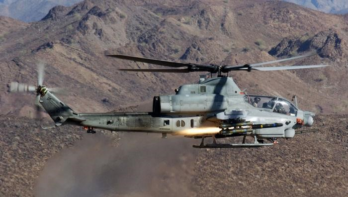 Tầm hoạt động của trực thăng AH-1Z Viper là 425 km, hoặc lên tới 715 km khi mang thêm bình nhiên liệu phụ.