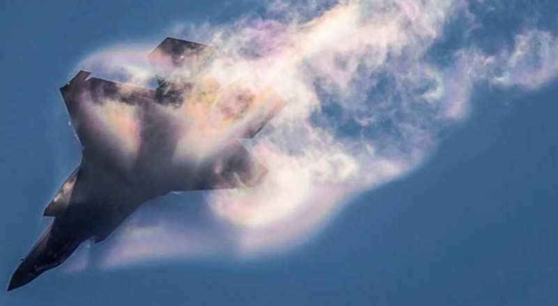 Bản báo cáo cũng cho biết, trong giai đoạn 2011 - 2016, tổng cộng 13 loại máy bay quân sự đã của Không quân và Hải quân Mỹ đã bộc lộ nhiều vấn đề nghiêm trọng, bao gồm cả máy bay B-52H, tiêm kích tàng hình F-22, tiêm kích hạm F/A-18 E/F Super Hornet và một số máy bay khác. Sau khi nghiên cứu của RAND được công bố, giới chuyên gia cho rằng đây không phải là lần đầu tiên xuất hiện những đánh giá đáng ngại về thực trạng của lực lượng không quân, cũng như lực lượng không quân của hải quân Mỹ.