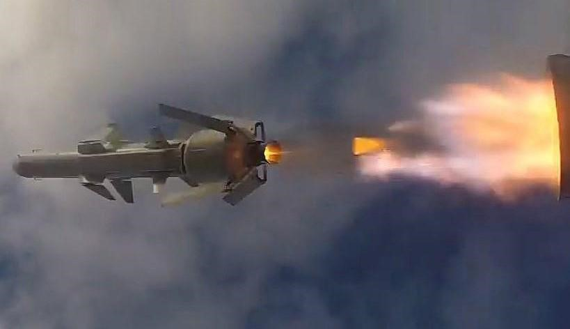 Tên lửa Nepture có trọng lượng từ 520-610kg tùy theo từng phiên bản.