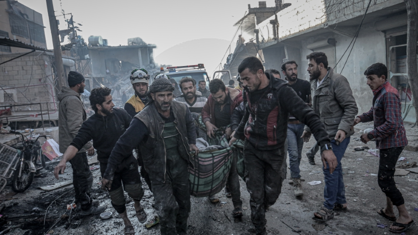 Cách đây ít giờ đồng hồ, truyền thông Syria cũng cho biết, có nhiều bằng chứng về việc trực thăng vũ trang Nga, đã bị tấn công trong các vụ oanh kích Idlib.