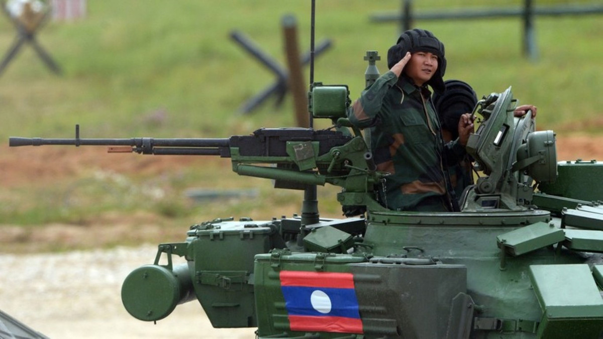 Trong giai đoạn từ năm 1964 cho tới năm 1973, Lào đã phải hứng chịu số lượng bom kỷ lục, có thể lên tới 250 triệu quả bom bi.