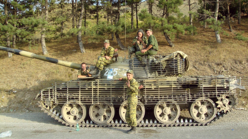 Ngoài ra, với các nhiệm vụ yểm trợ hỏa lực bộ binh, tấn công công sự hoặc tác chiến đối phó với phiến quân, loại xe tăng này vẫn có khả năng hoạt động rất tốt và hiệu quả. Nguồn ảnh: Ydex.