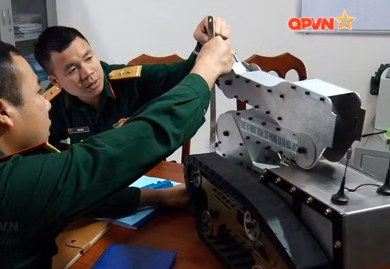 Quá trình thiết kế và chế tạo robot RBH-18, các cán bộ của Viện đã ứng dụng nhiều công nghệ hiện đại, trong đó có công nghệ internet vạn vật cùng nhiều công nghệ 4.0 khác.