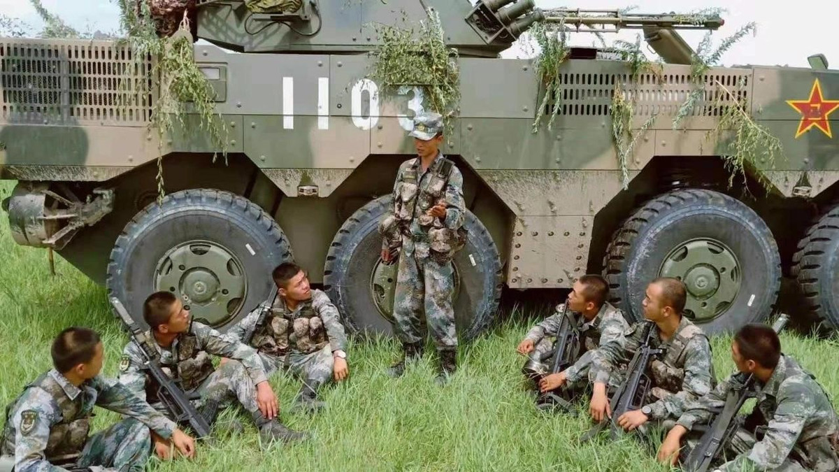 ZBL-08 đang phục vụ trong biên chế của quân đội Trung Quốc, ngoài ra chúng còn phục vụ cho lực lượng thủy quân lục chiến Venezuela, quân đội Hoàng gia Thái Lan và quân đội Gabon.