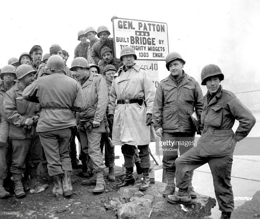 Những chiến thuật của ông có thể coi là bản sao của "Chiến tranh Chớp nhoáng" - được Đức sử dụng để tấn công Ba Lan từ năm 1939. Tuy nhiên, bản thân Patton đã đưa chiến thuật này lên một tầm cao mới, với tốc độ và khả năng hậu cần cực kỳ tốt của đội quân giàu có nhất thế giới.