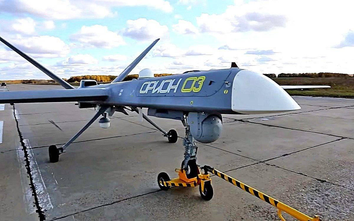Tuy được coi là có bước chậm trong phát triển UAV chiến đấu so với Mỹ tuy nhiên gần đây Nga liên tục cho ra đời các dòng UAV chiến đấu công nghệ cao, đáng kể nhất trong số những chiếc đã vào biên chế thực chiến phải kể đến UAV Orion.