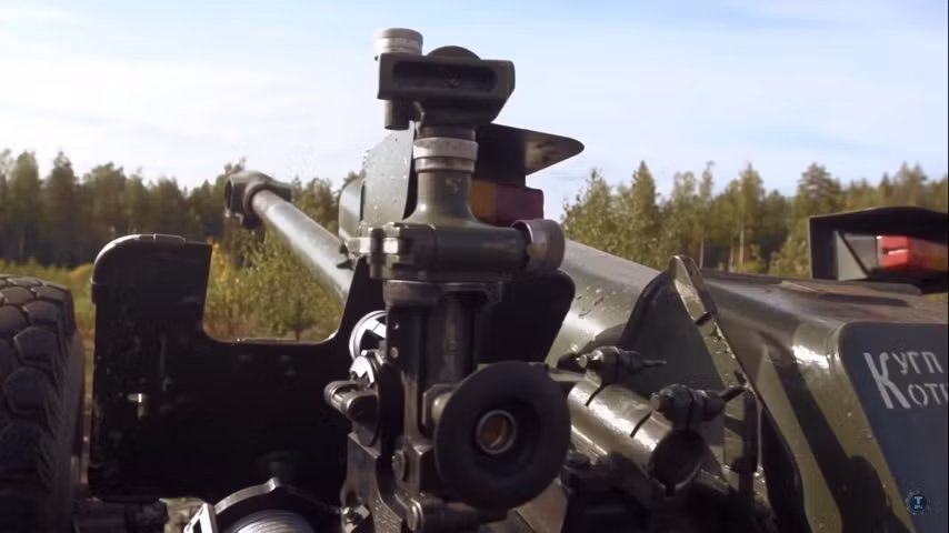 Ngoài ra, các quốc gia sử dụng D-30 cũng tự chế tạo một số loại đạn khác cho nó.