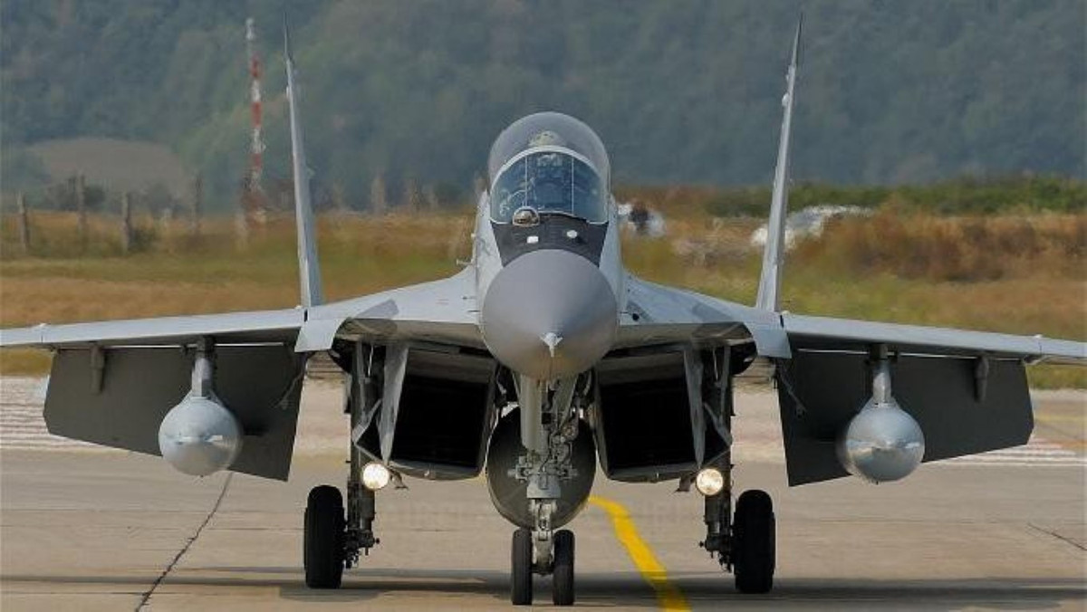 Tuy vậy sức mạnh tổng thể của lực lượng tác chiến trên không lại gia tăng khi chúng đã được thay thế bằng MiG-29S và Su-24MK mạnh hơn nhiều, ngoài ra MiG-23 và MiG-25 được hiện đại hóa.